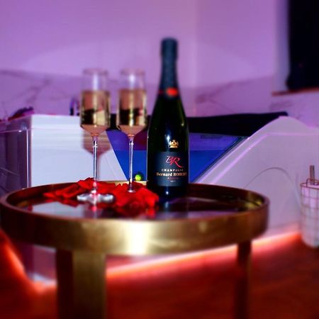 Le Venus - Appartement Spa Privatif Balneo Sauna Dijon Zewnętrze zdjęcie