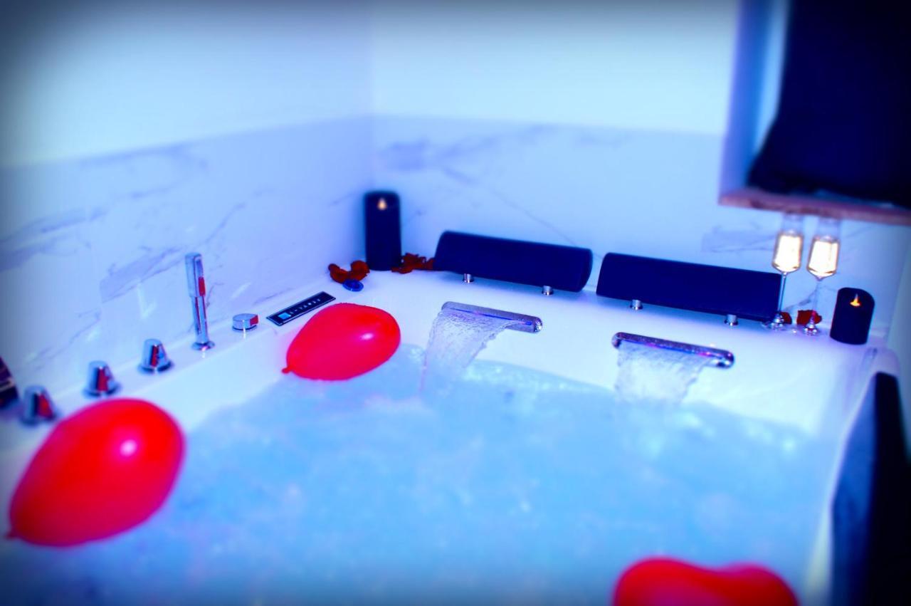 Le Venus - Appartement Spa Privatif Balneo Sauna Dijon Zewnętrze zdjęcie